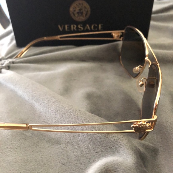 Versace Gold frames - Picture 2 of 7